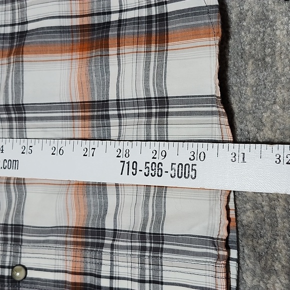 CARHATT PLAID RELAXED FIT SNAP-BUTTON SHORT-SLEEVE SHIRT - Picture 8 of 12